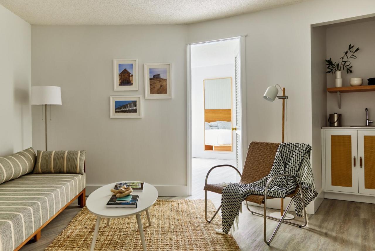 Parker Beach Lodge Саут-Ярмут Экстерьер фото